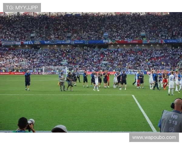 德国与科特迪瓦世界杯比赛当天球场天气状况及对比赛影响的详细解读 德国与科特迪瓦世界杯比赛当天球场天气状况及对比赛影响的详细解读